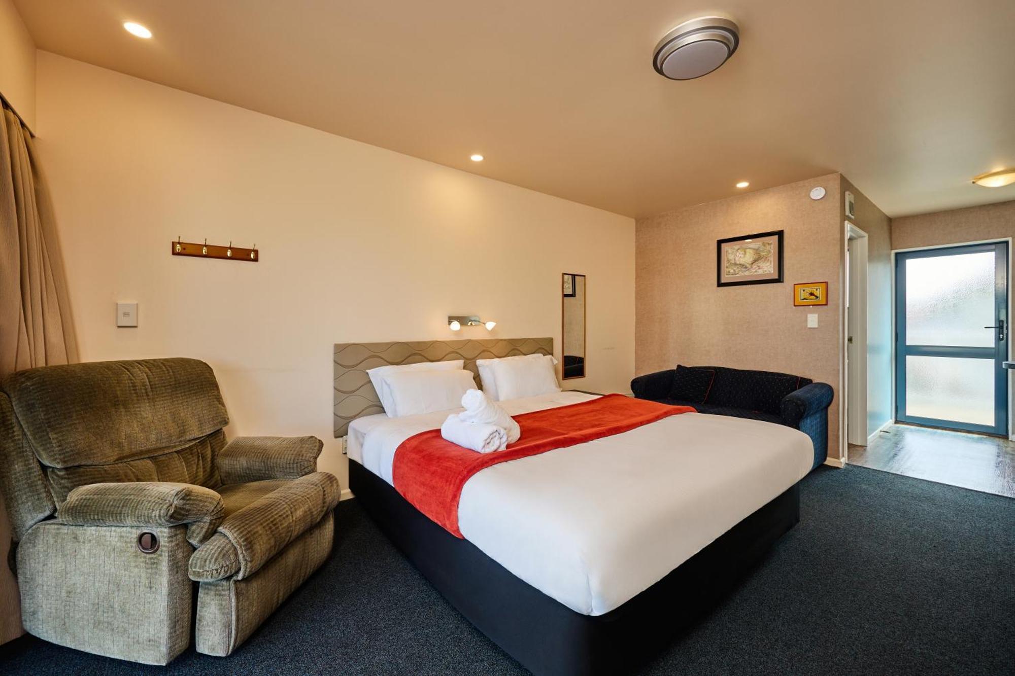 Mediterranean Motel Kaikoura Bagian luar foto