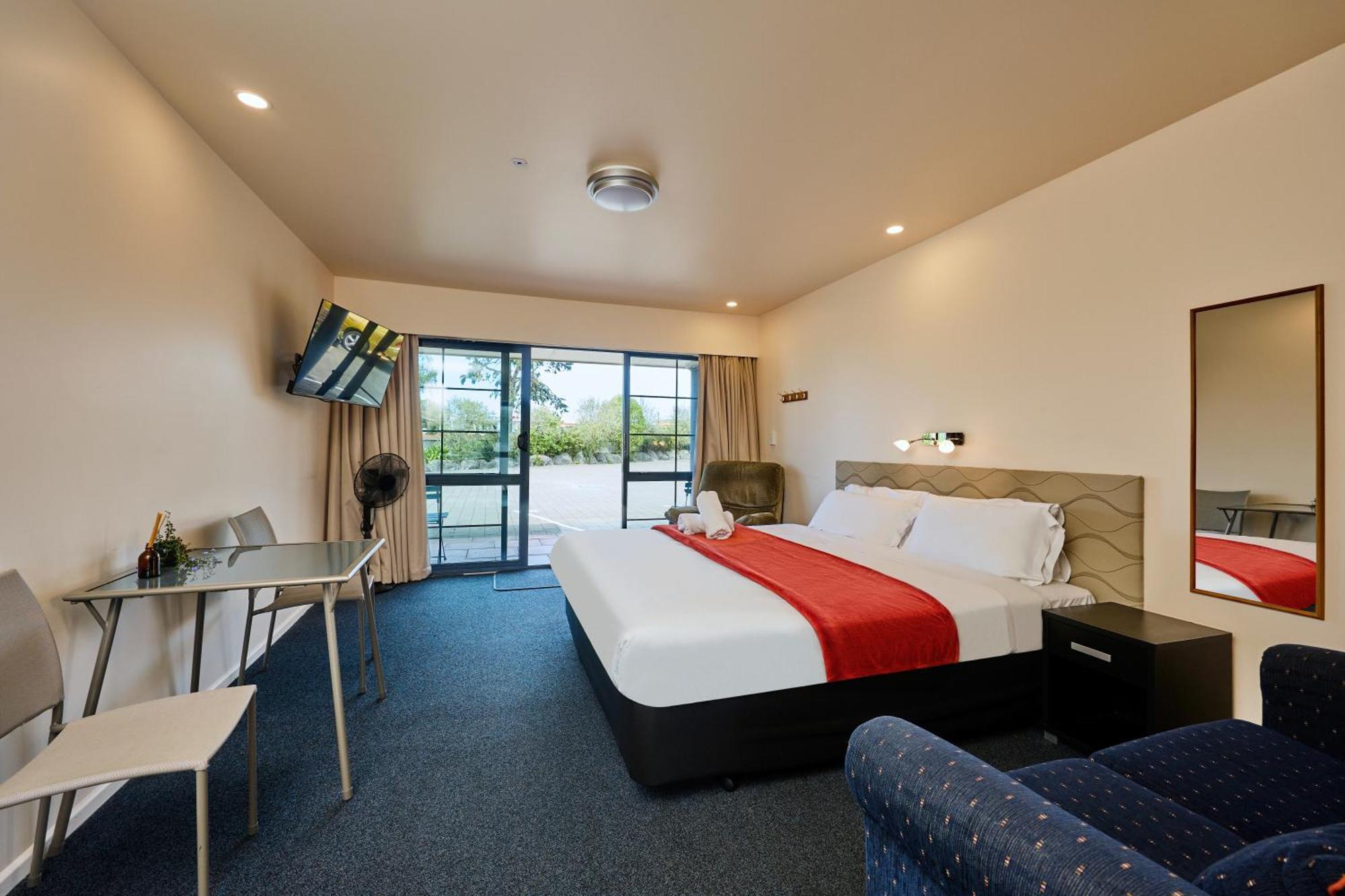 Mediterranean Motel Kaikoura Bagian luar foto