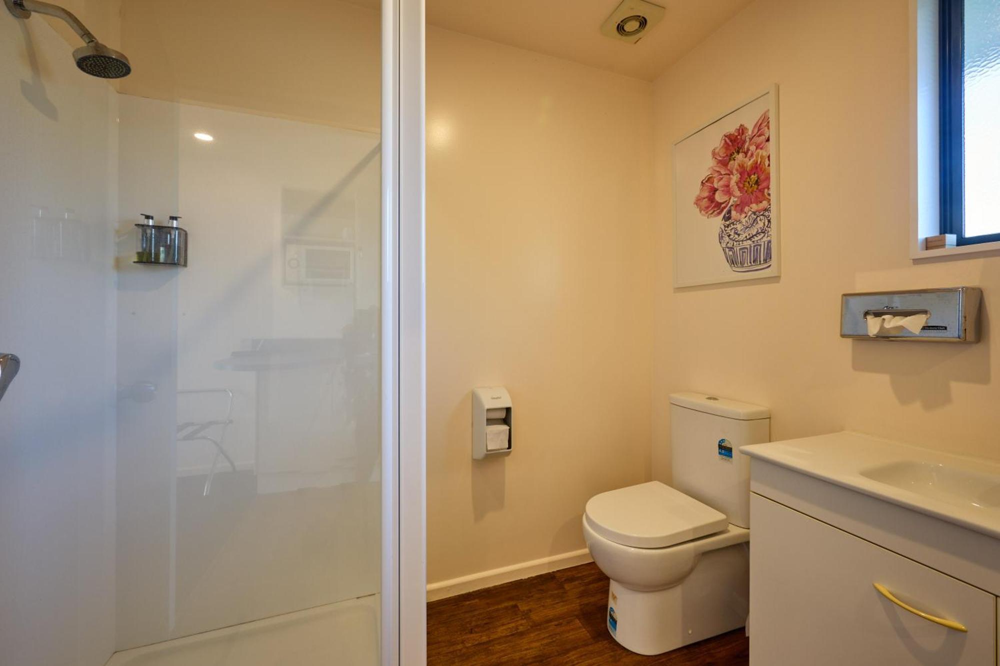 Mediterranean Motel Kaikoura Bagian luar foto